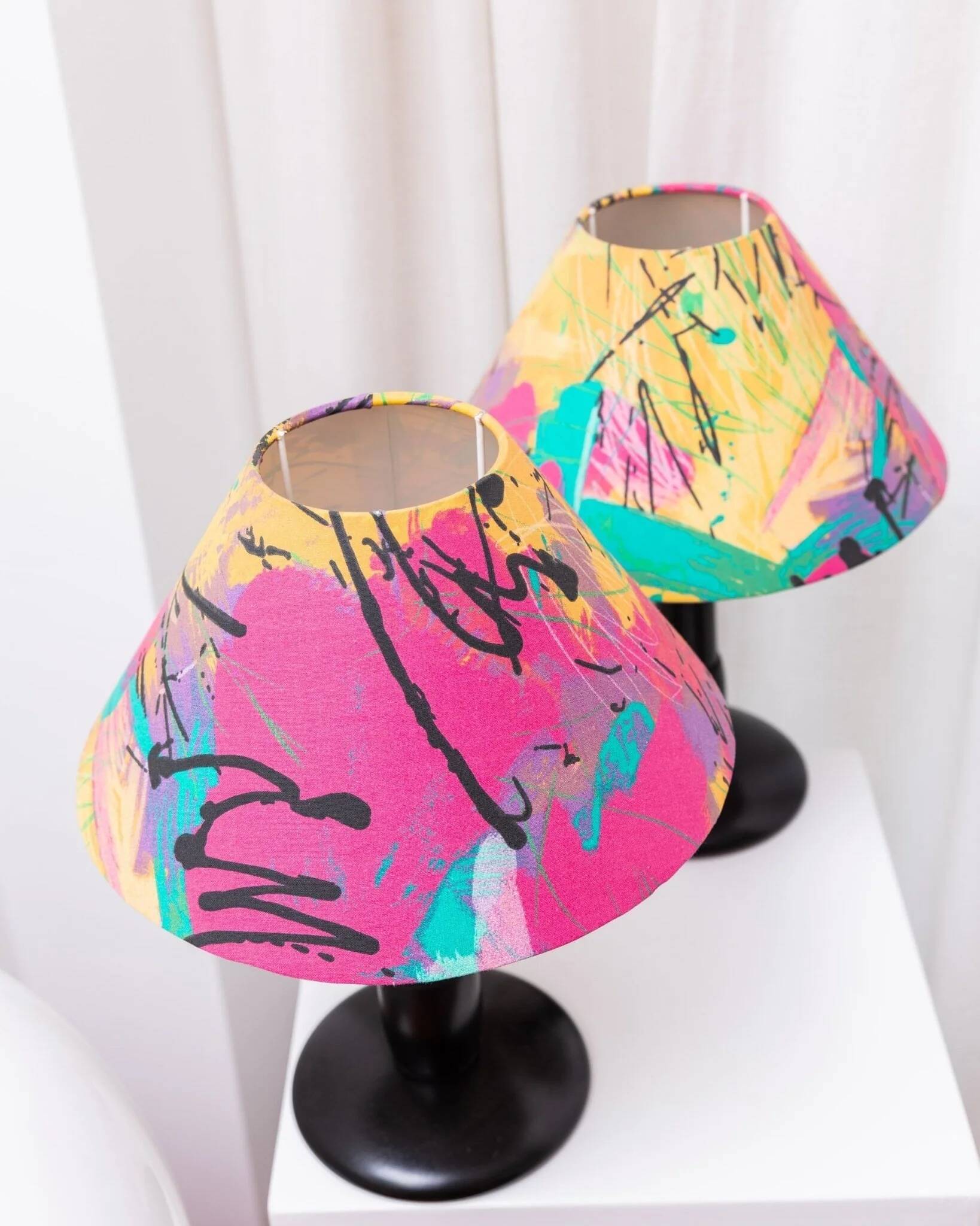 Pair of Memphis Pop Art Table Lamps, Multicolored Fabric Shades, Black Lacquered Bases - Belgian Massive, 1980s
