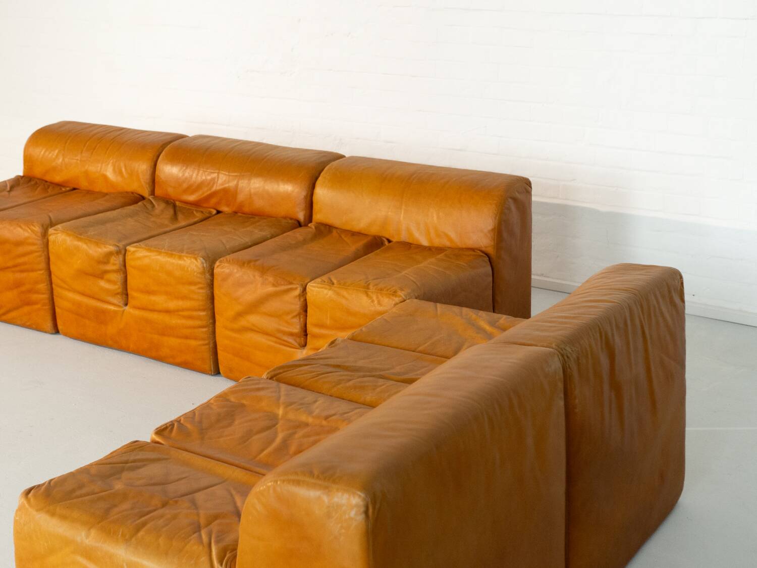 'Ipercubo 200' by Jonathan de Pas, D'Urbino, Lomazzi for Driade