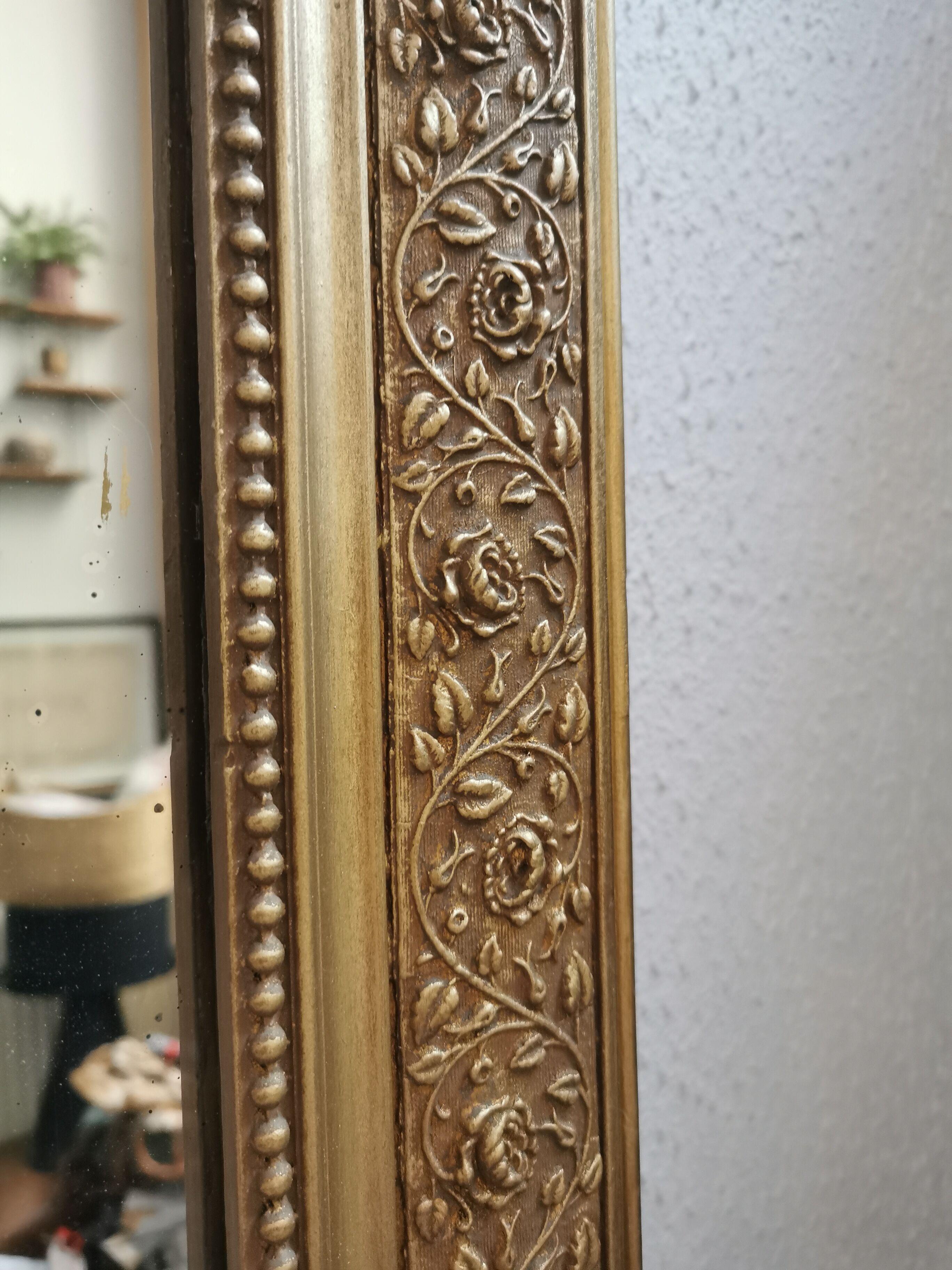 Mirror 101 x 74 cm Louis golden old