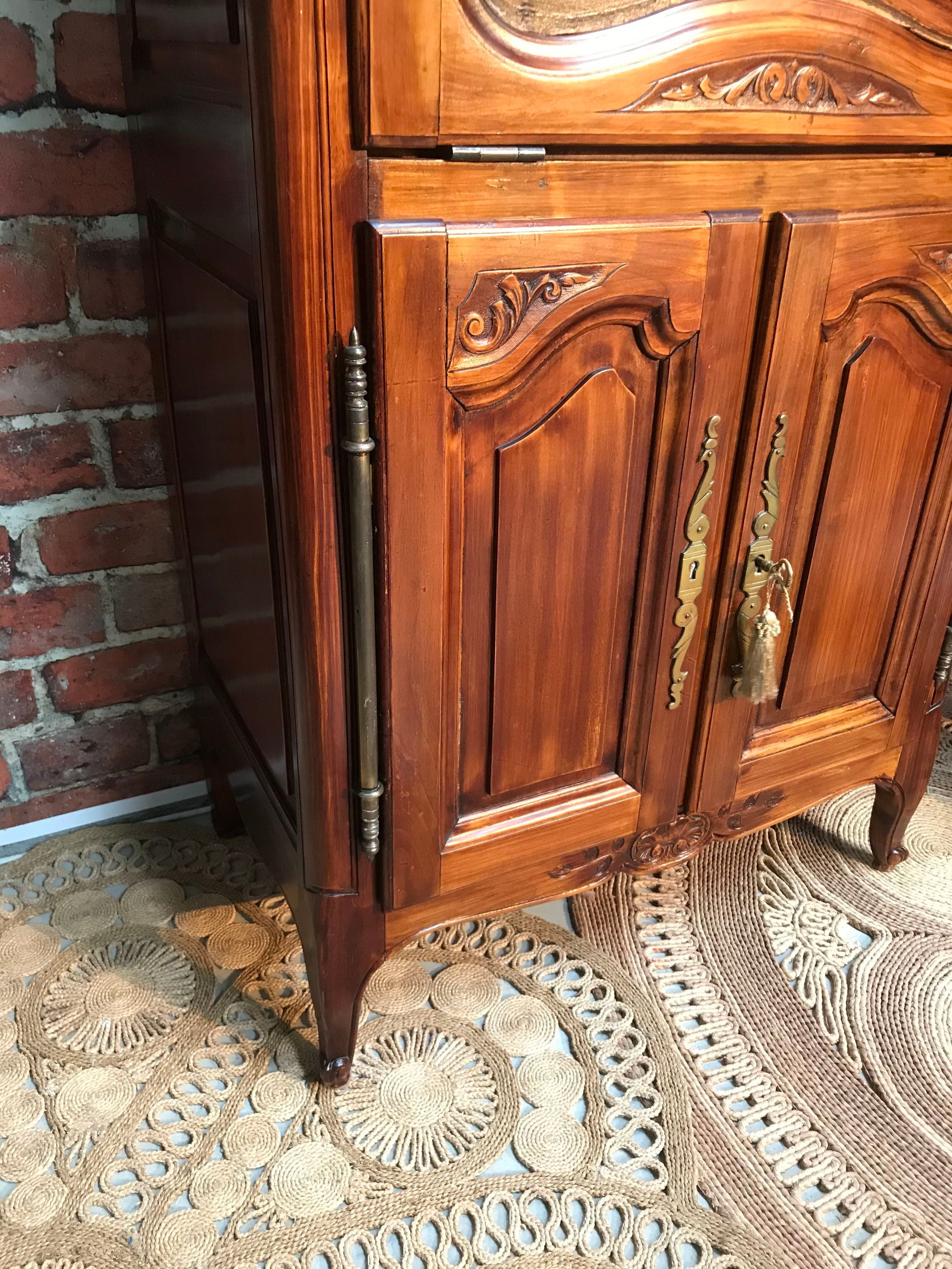 Writing desk