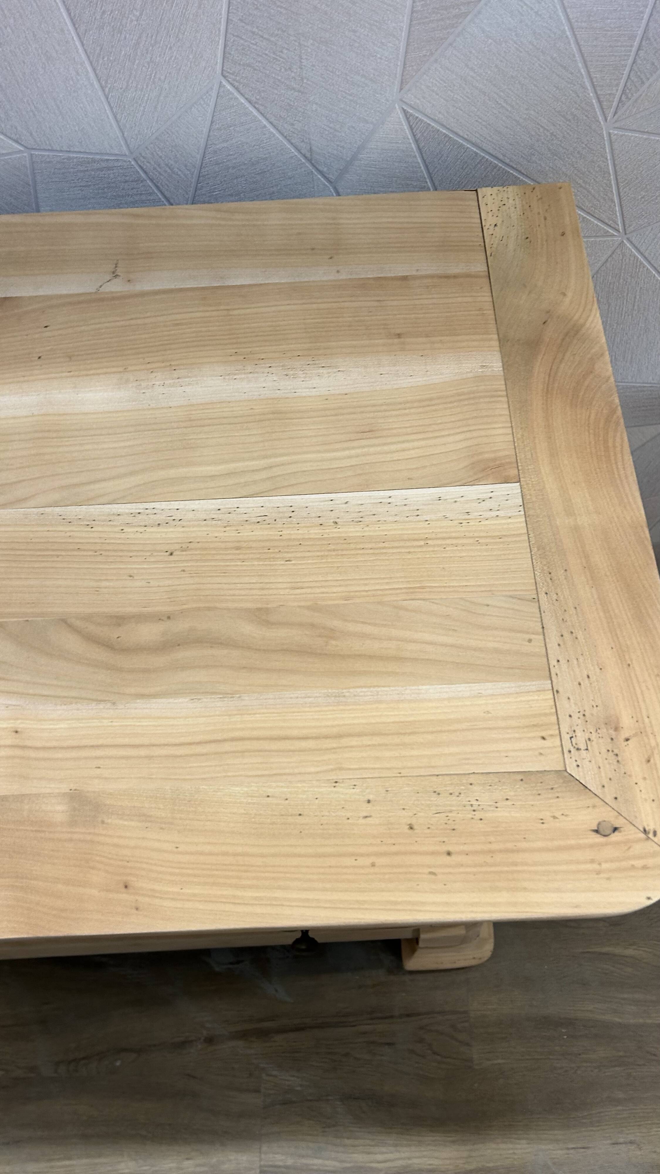 Louis Philipe 4-drawer chest of drawers, airbrushed