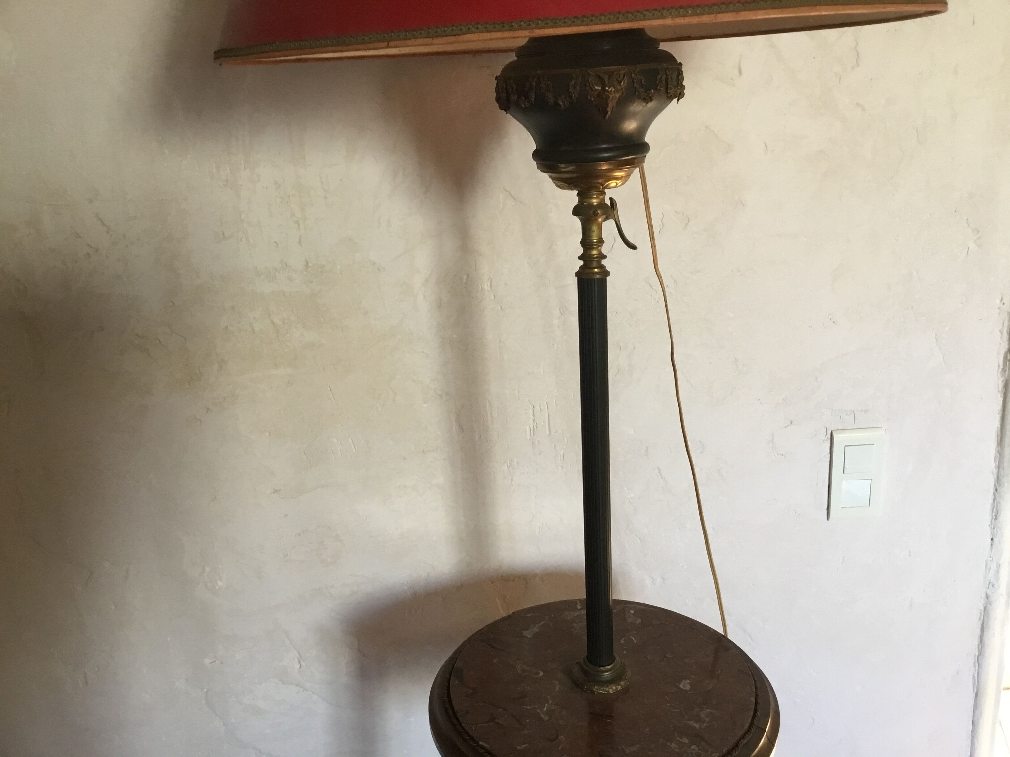 Healing-Lampadaire Side table decoration in bronze head and feet of goats