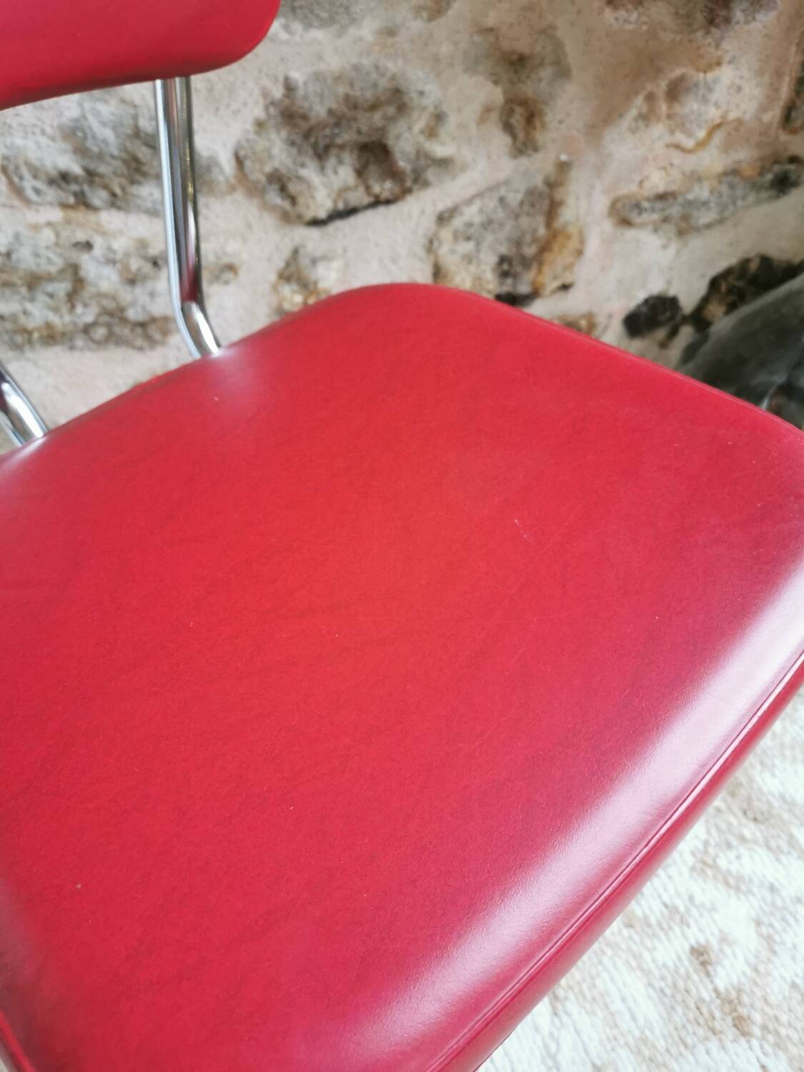 Vintage 60s chair in red leatherette