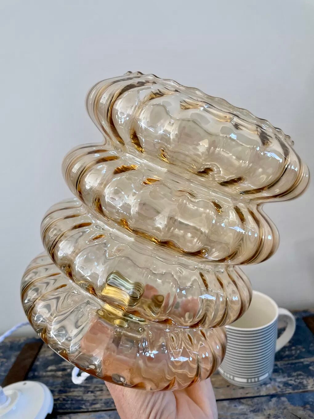 New electrified golden glass pendant lamp