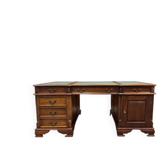 Classic English Partnerdesk Desk