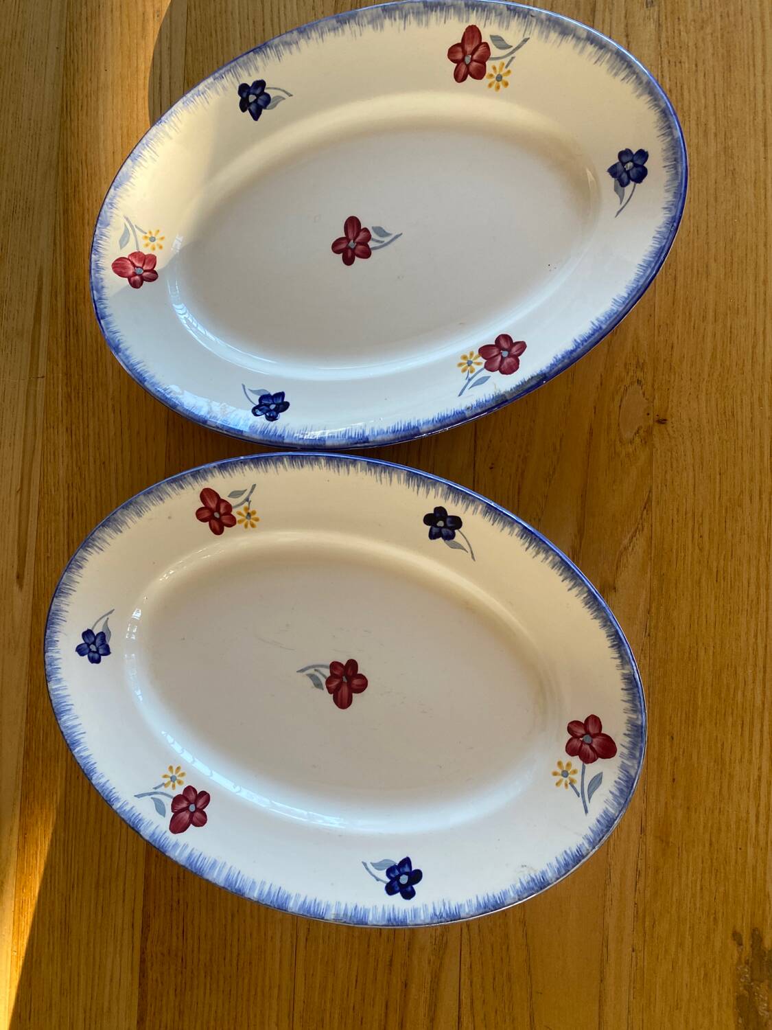 Oval dish from Digoin