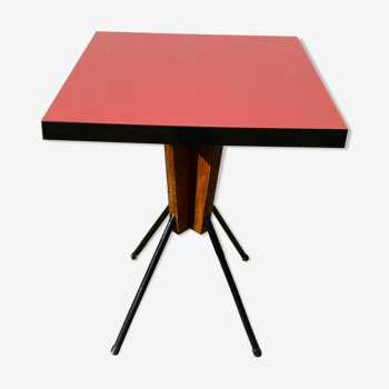 Formica bistro table and wood and metal footing