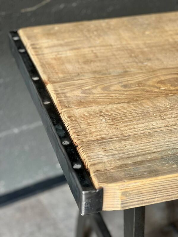Table industrielle pieds fonte