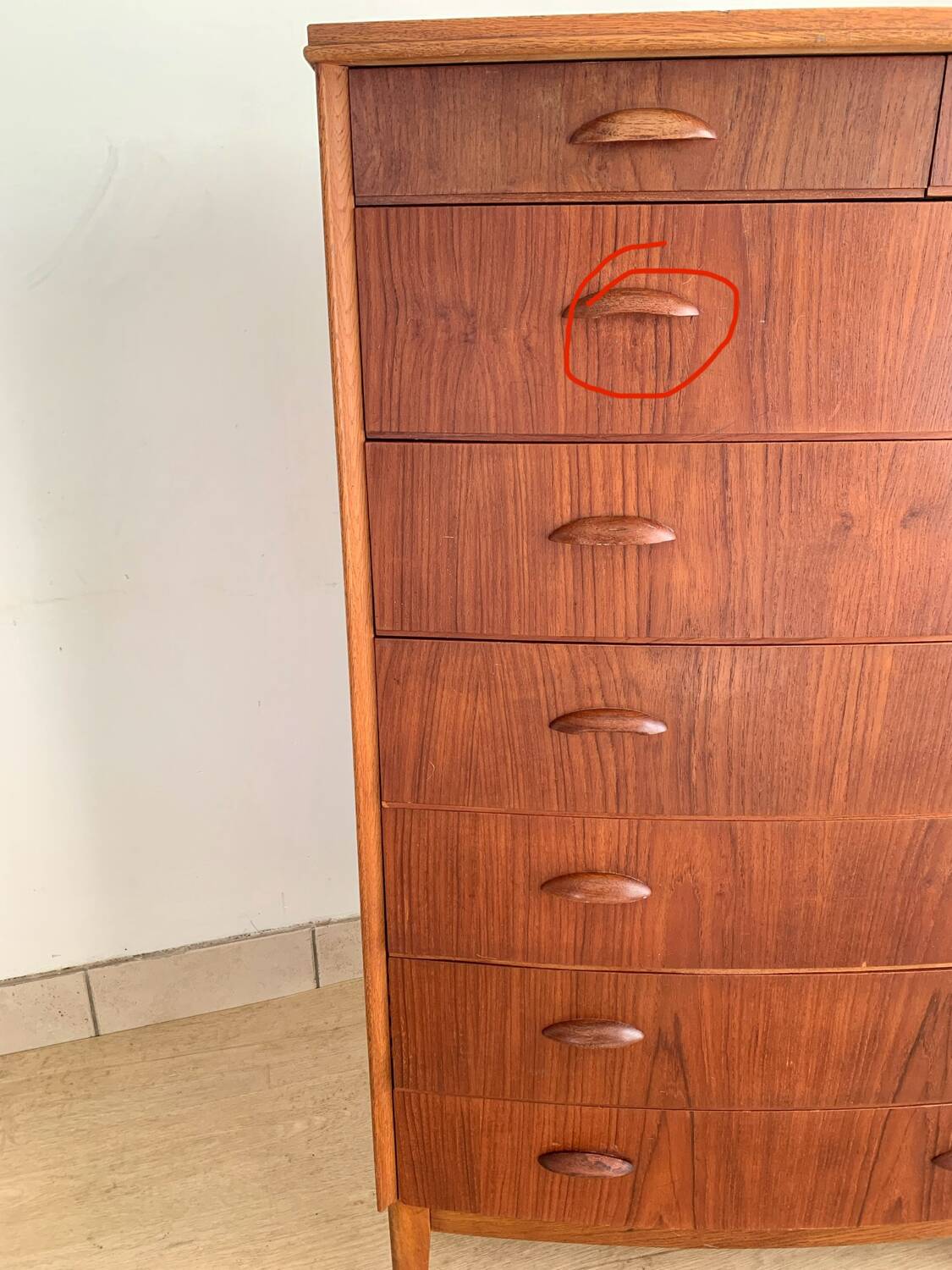 Danish 8-drawer chest of drawers in teak
