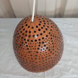 Openwork suspension in wood