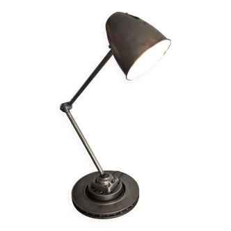 Ancienne lampe industrielle d'atelier deux bras