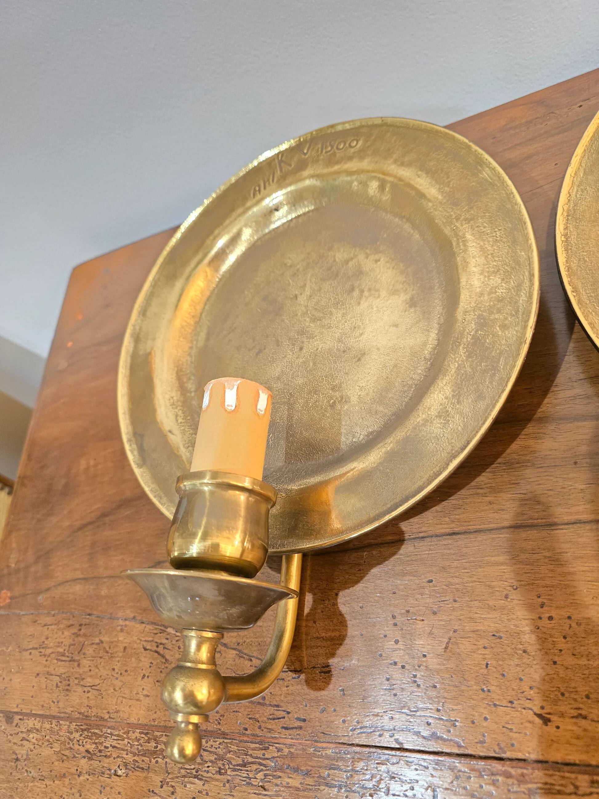 Set of 2 vintage wall sconces Ari KV 1500 – patinated bronze – Ø 25 cm