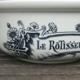 Serving dish with its glass lid of the earthenware factory of Gien model "the roaster"