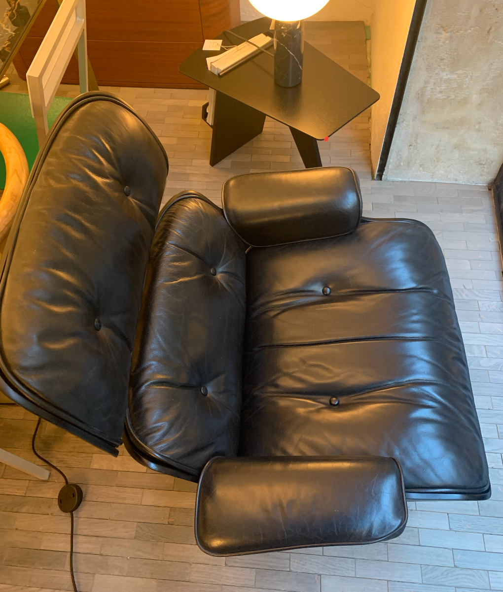 Lounge chair by Charles and Ray Eames for Mobilier International circa 70