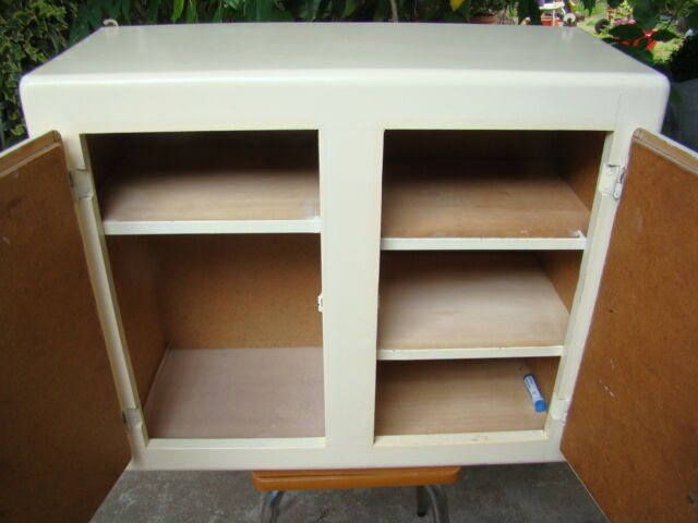 Vintage medicine cabinet 60