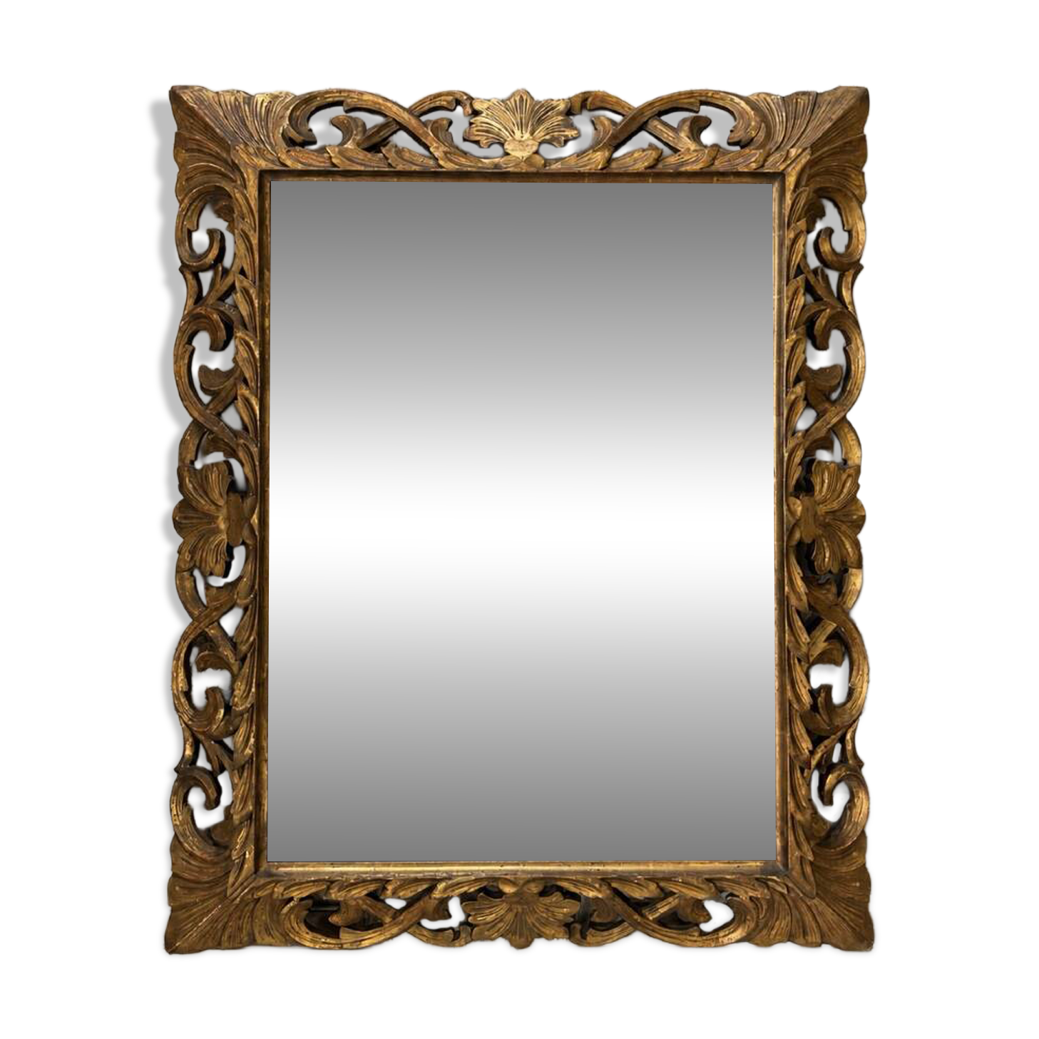 Miroir en bois sculpté doré XIXe siècle