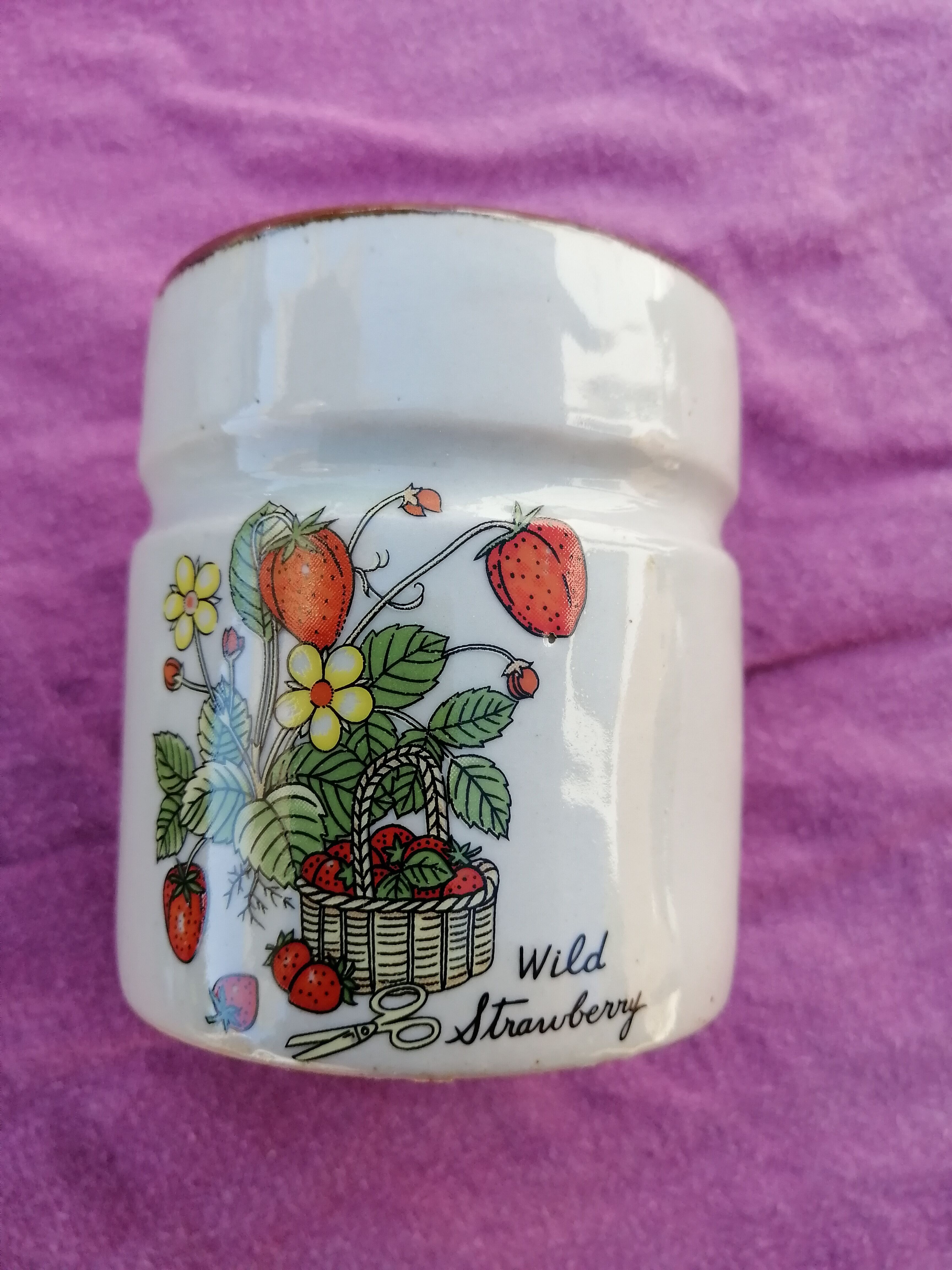 Set oil vinegar salt pepper mustard in ceramic