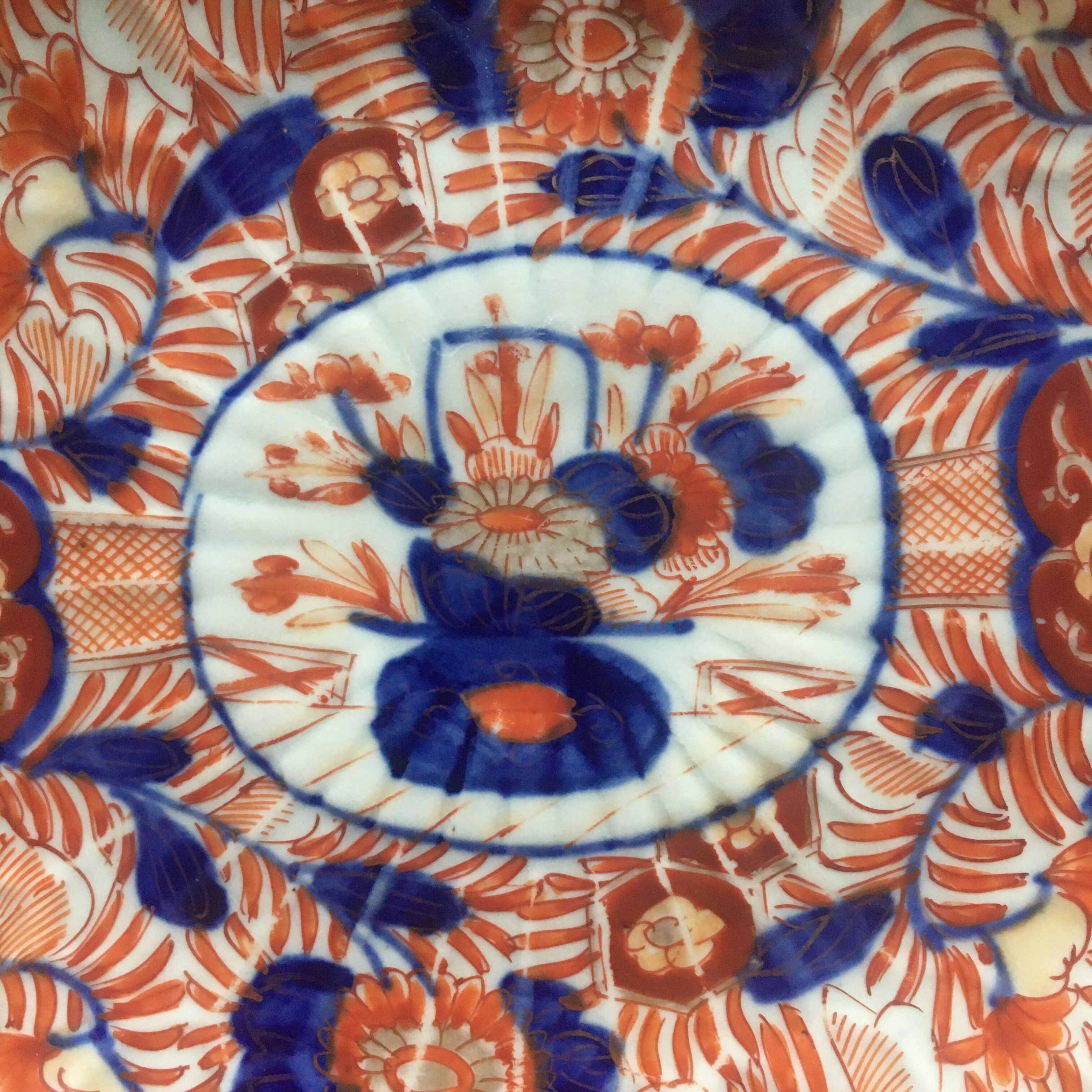 Pair of small oval dishes forming Japanese Imari porcelain raviers
