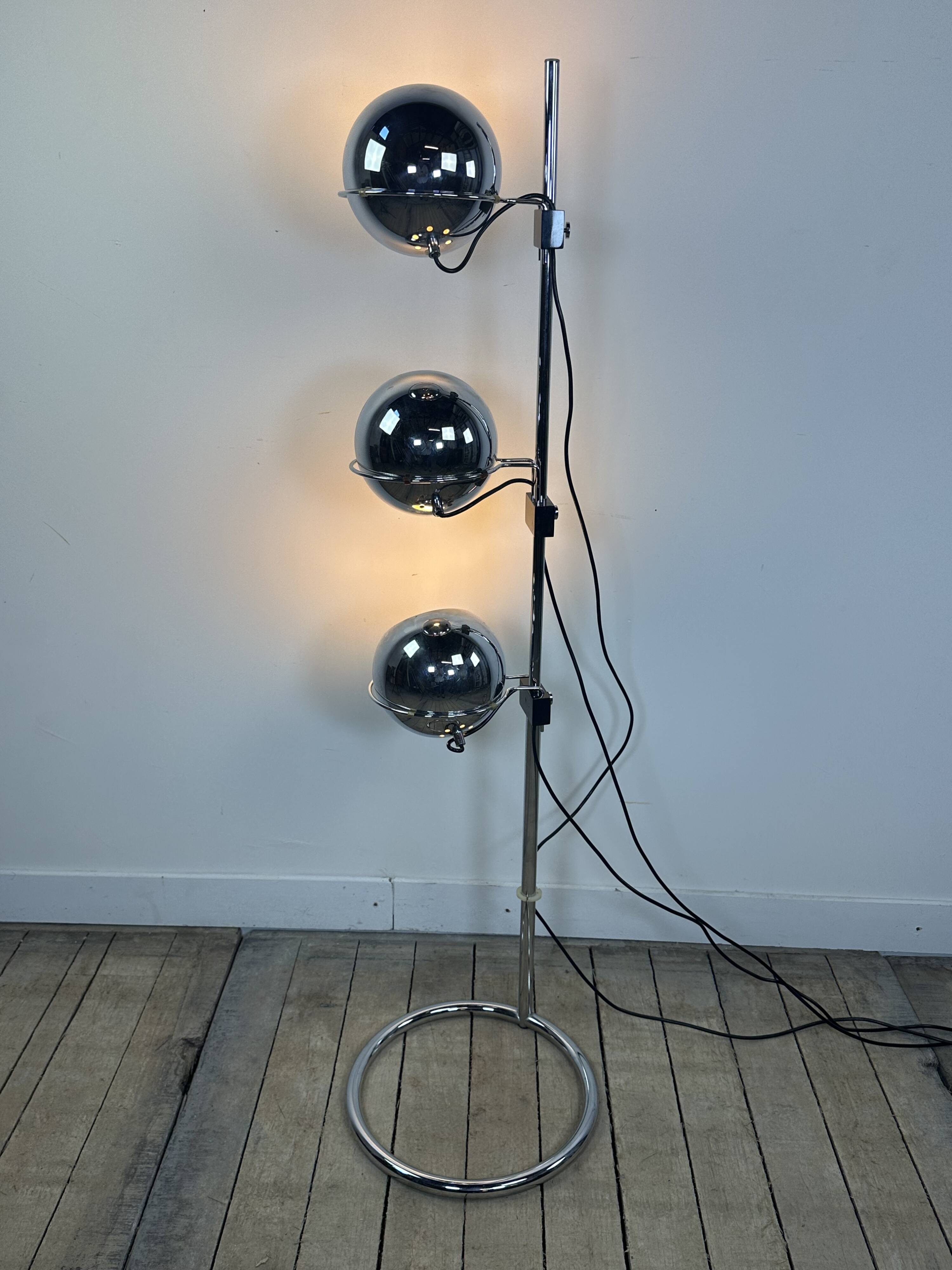 Lampadaire Vintage Space Age "Eyeball" 3 Globes Chromés 1970'S