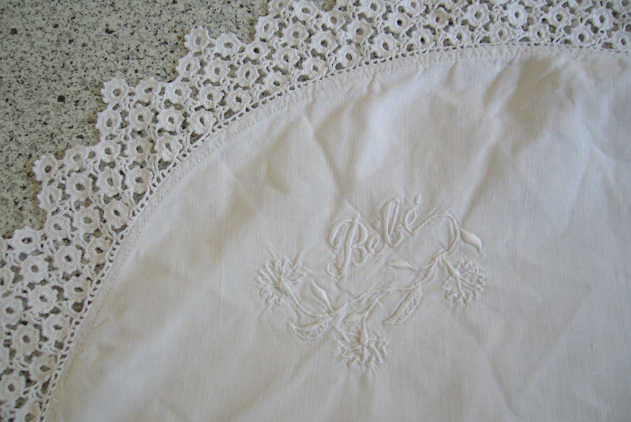 1900 lace children's pillowcase