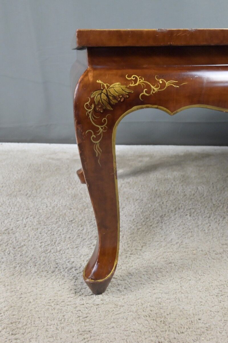 Lacquered wooden coffee table, China – Mid 20th century