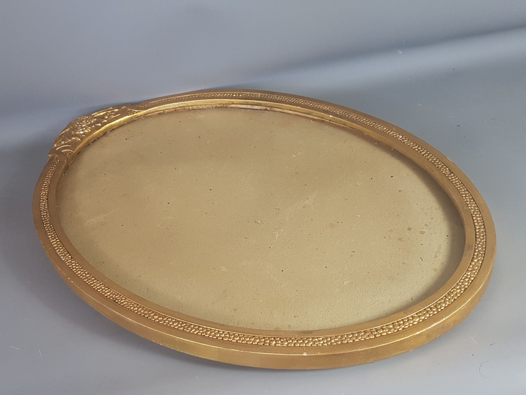 Former oval Art-Deco wood frame - 56x38 cm gold stucco, 50.2x35.2 cm SB
