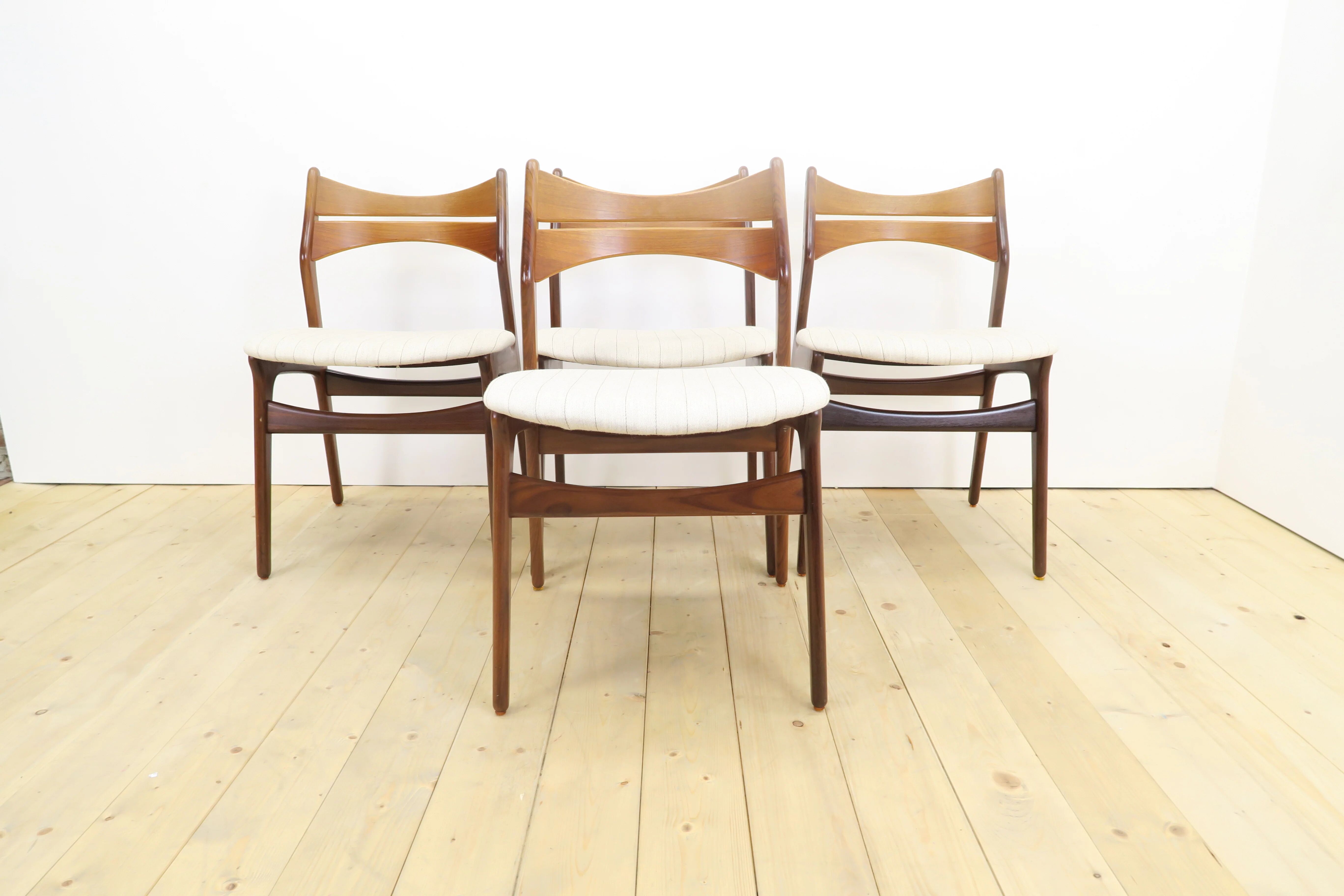 Ensemble de chaises par Erik Buch, années 1960