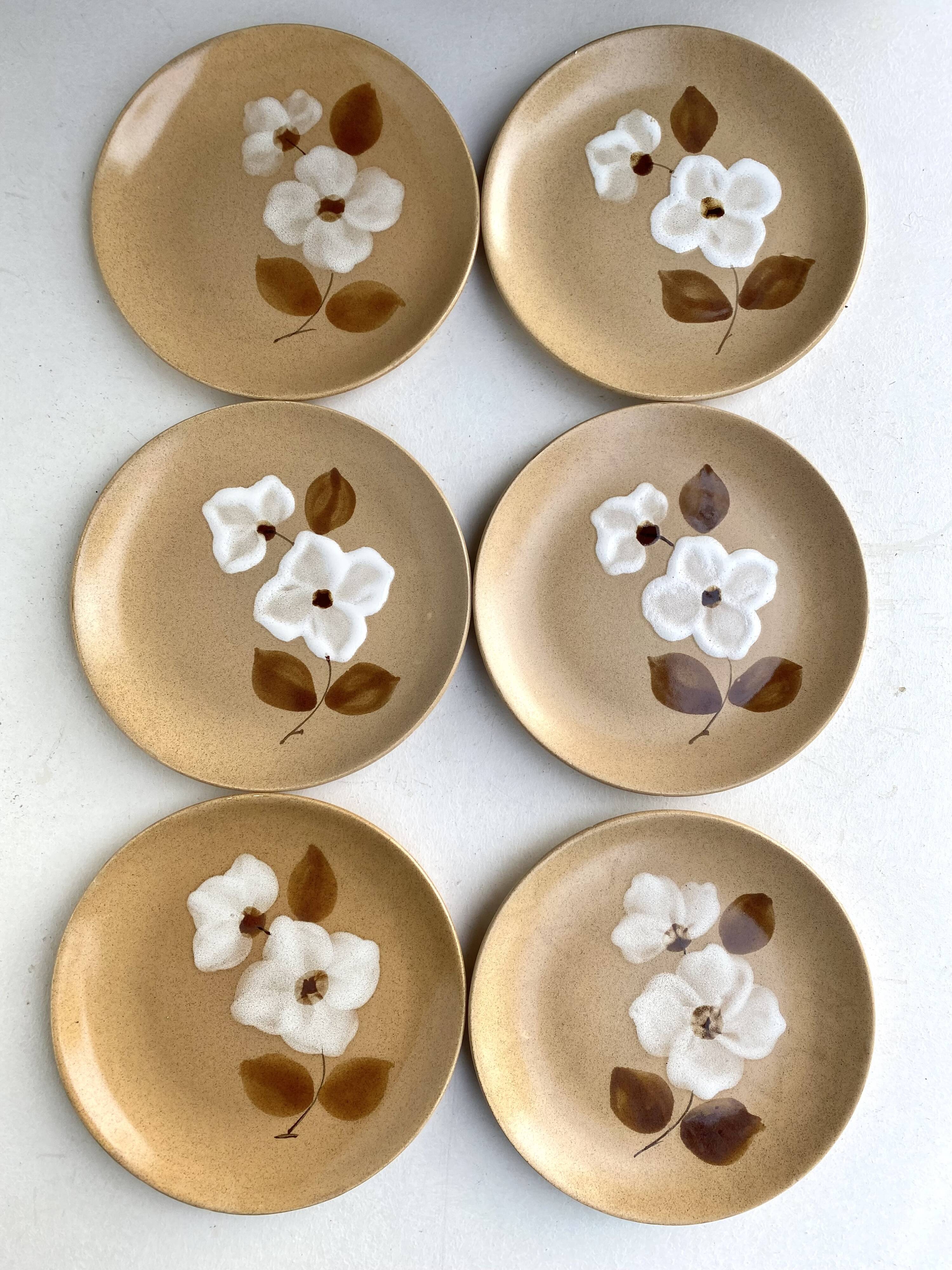 Stoneware dessert plates