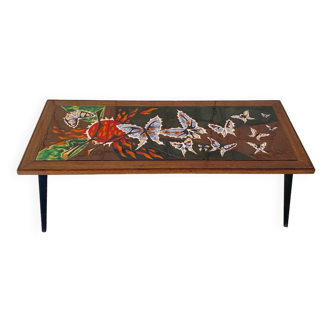 Table basse en céramique à décor de papillons