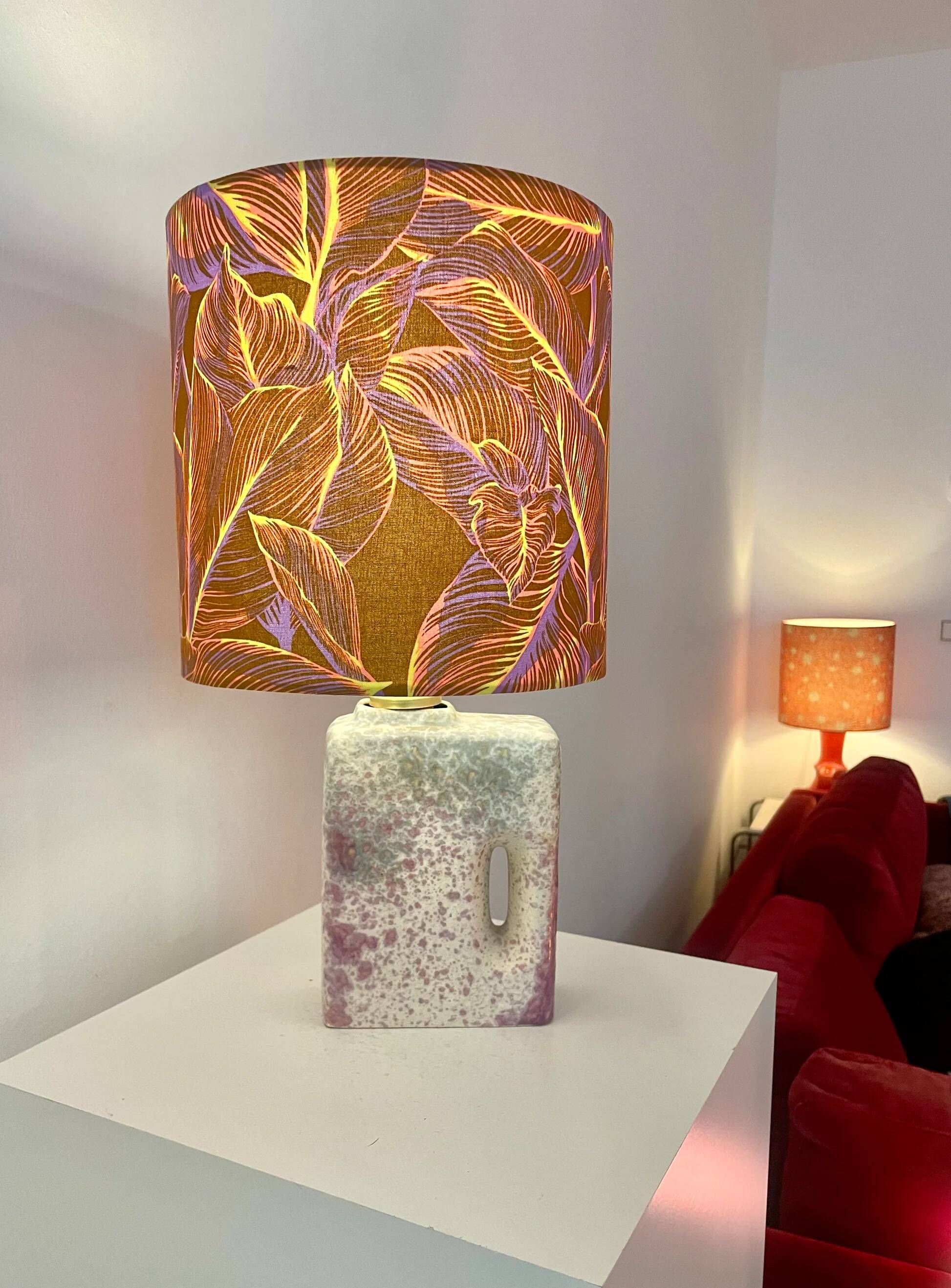Übelacker table lamp - Battery lamp on a vase fireplace with botanical shade | 42 cm