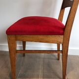 Suite de 6 chaises en chêne et assises de velours rouge