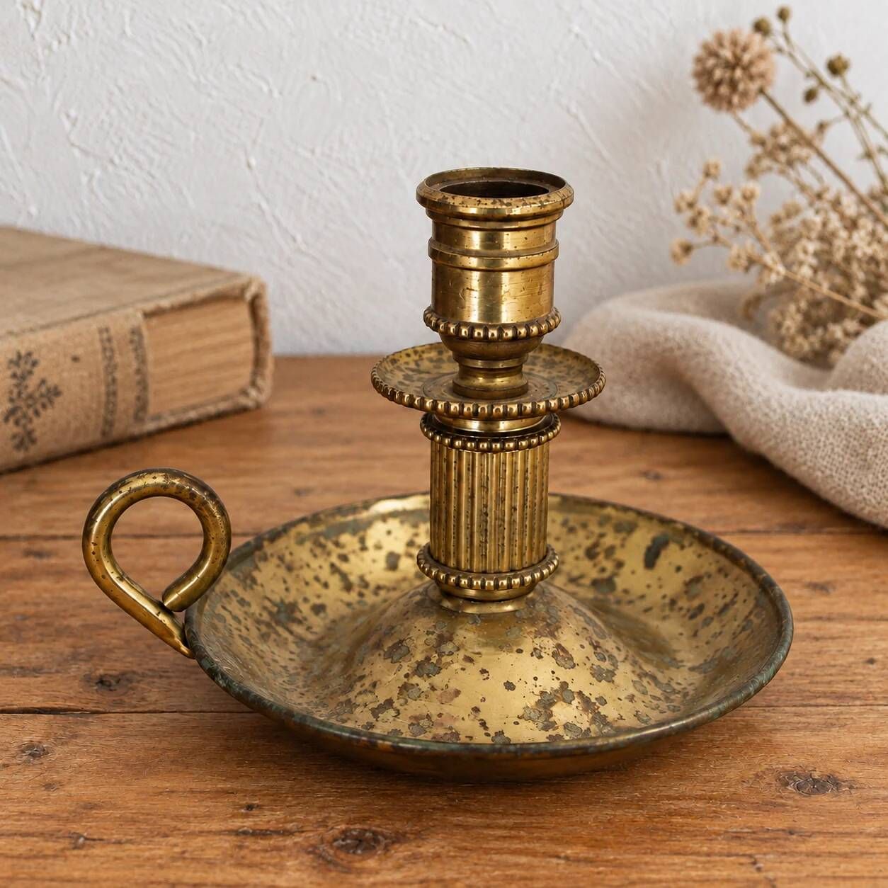 Antique brass hand candlestick – Columned fluted cellar rat