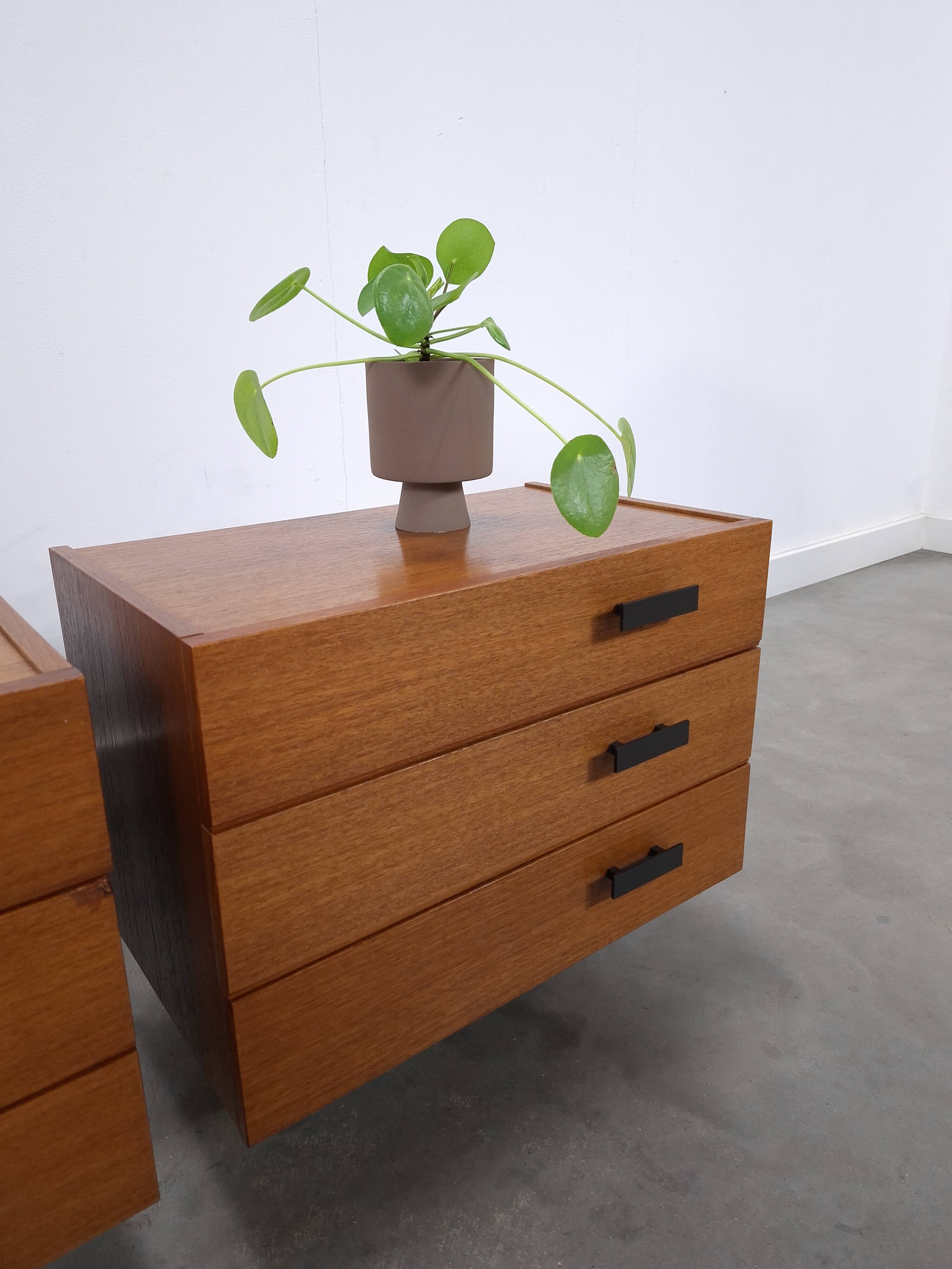 Set teak zwevende nachtkastjes met lades Denemarken