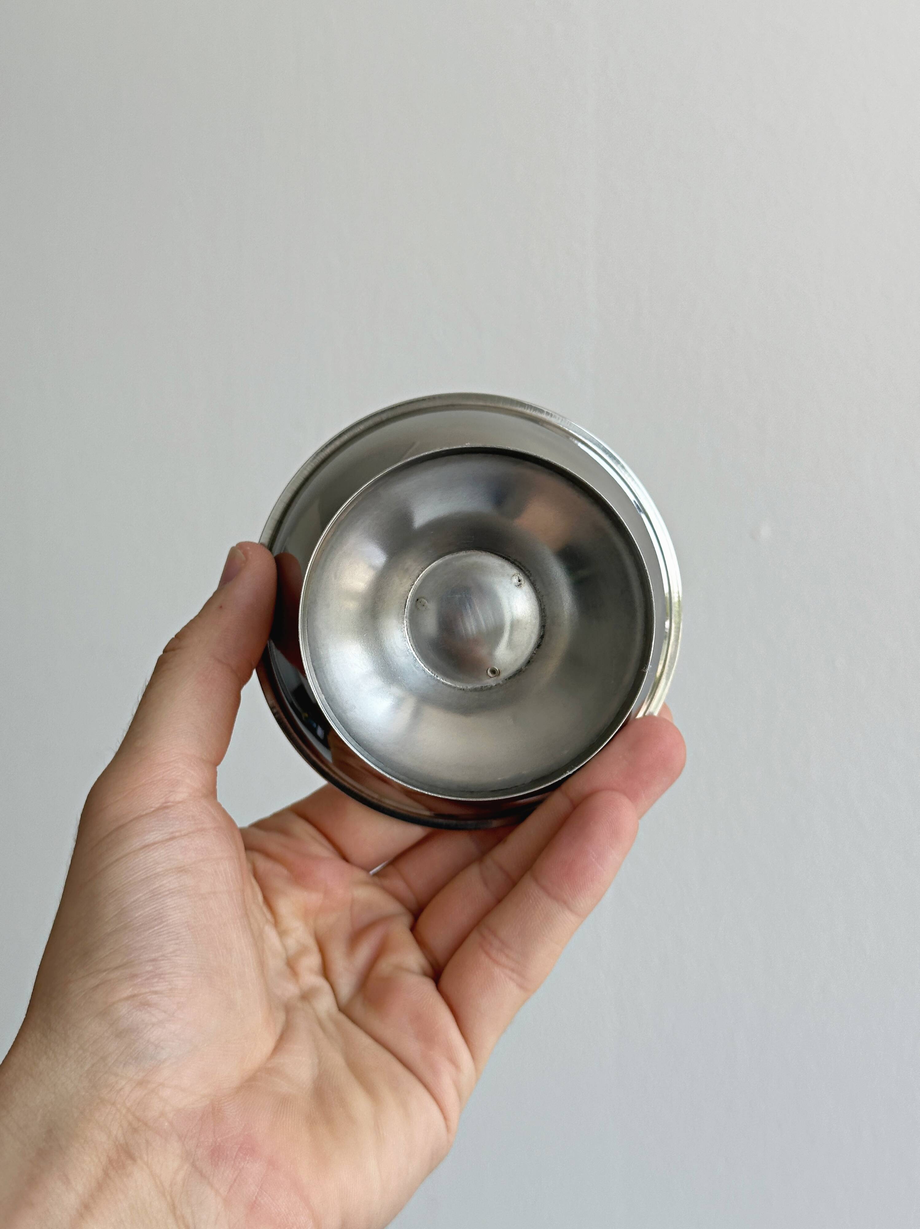 Set of 6 stainless steel footed bowls