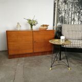 Modernist-style box buffet