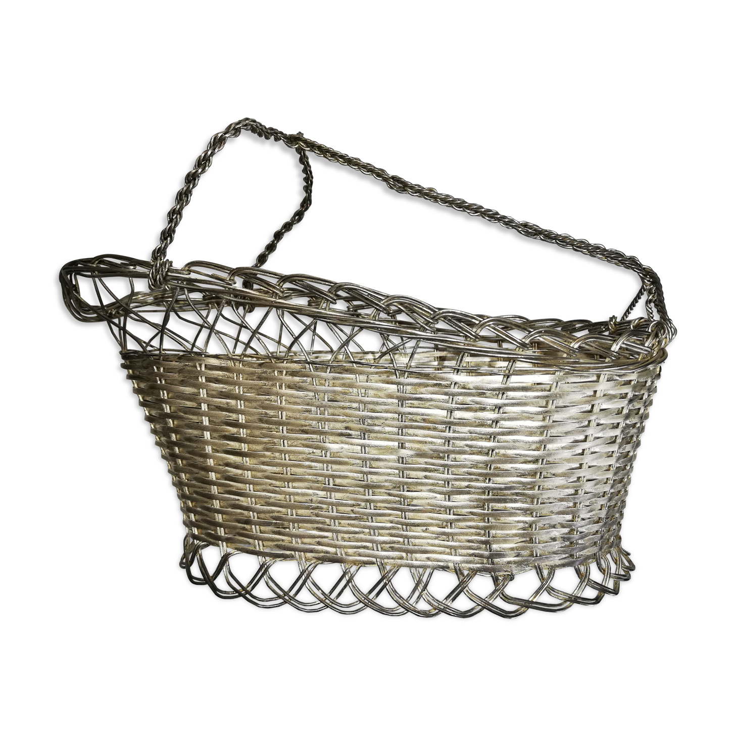 Silver metal pourer basket