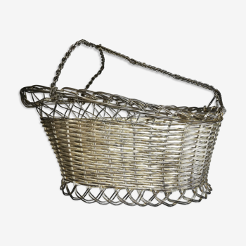 Silver metal pourer basket