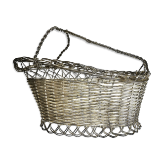 Silver metal pourer basket