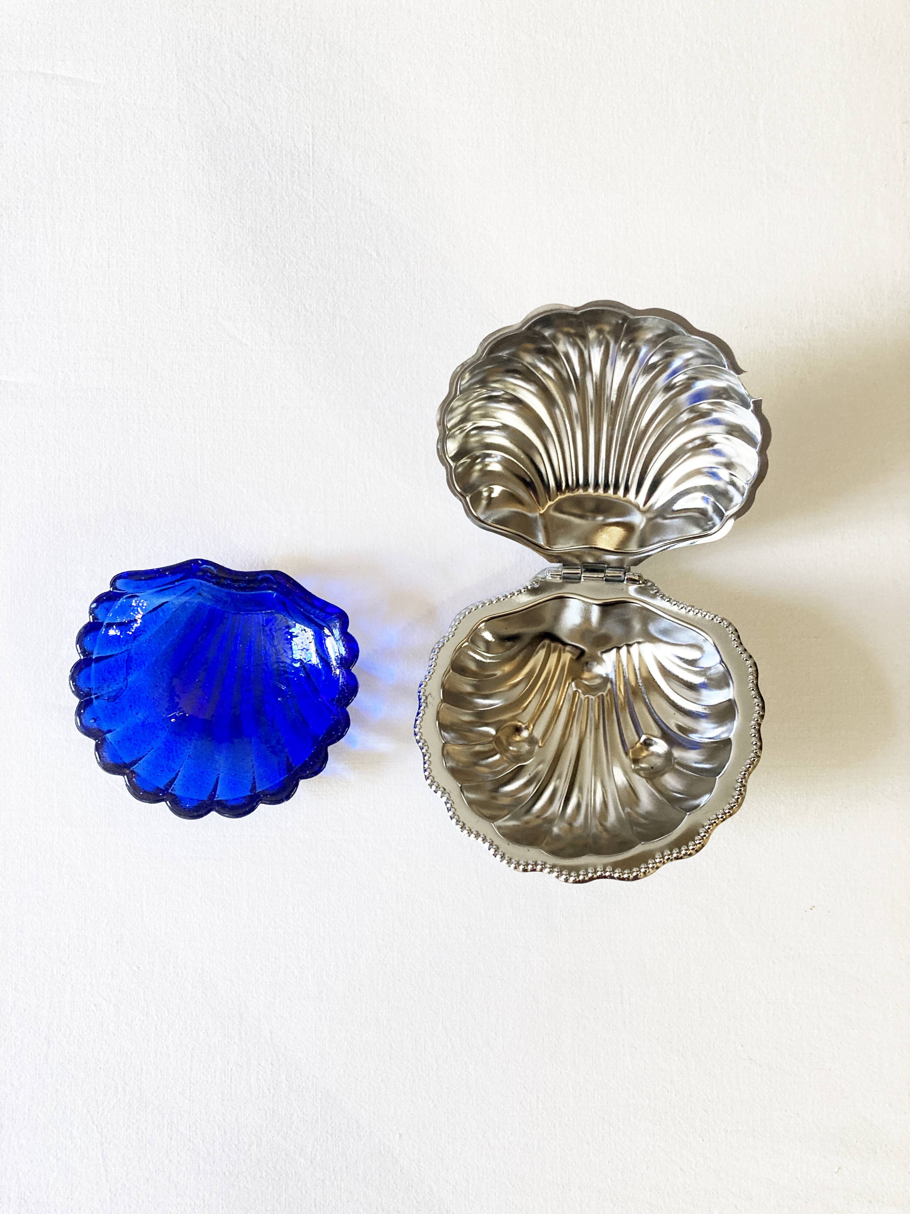 Silver metal shell butter dish, 1950s