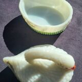 Swan bombonniere in opaline Vallerysthal