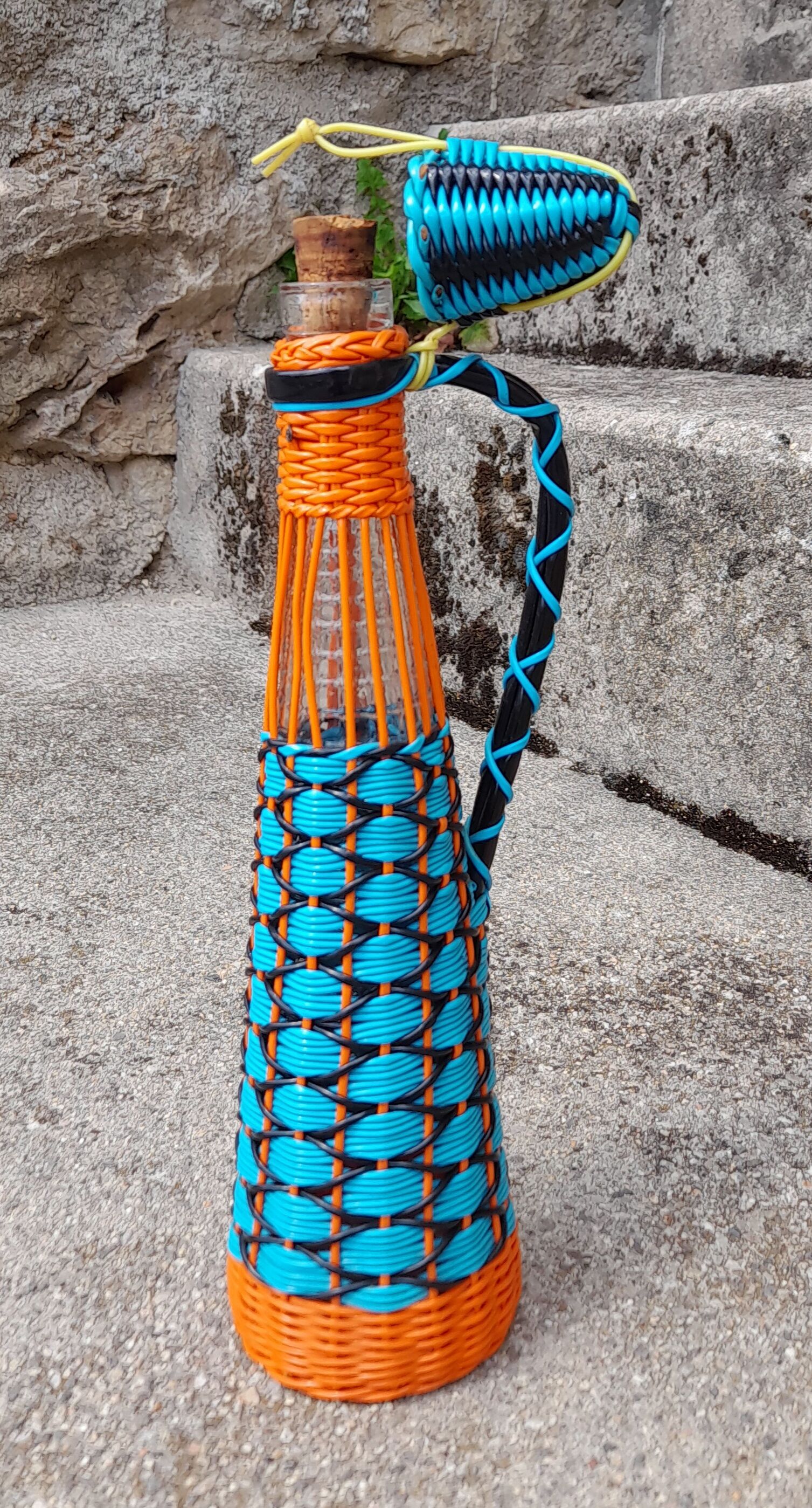 Bottle scoubidous conical, 60s