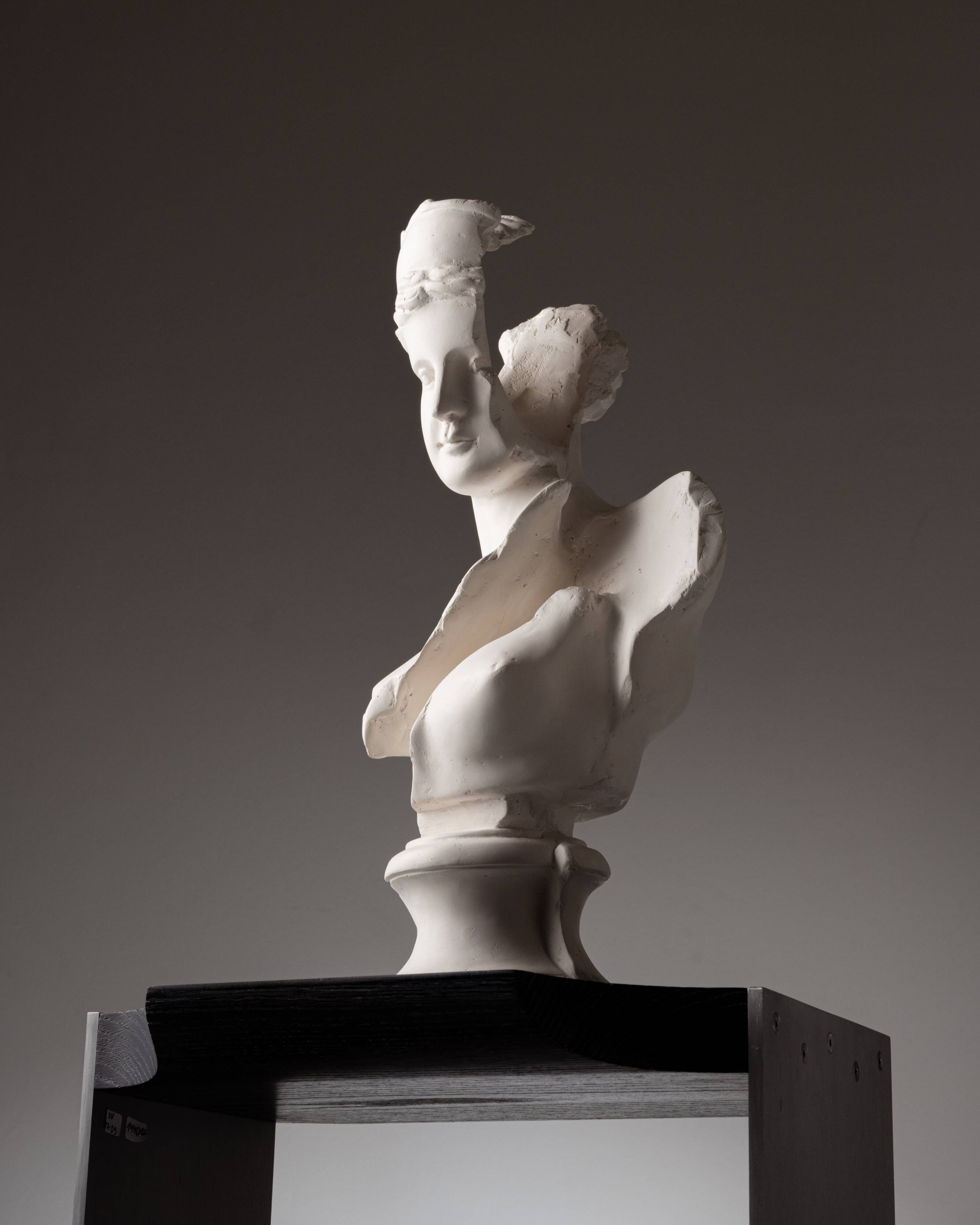 Fragmented Venus sculpture
