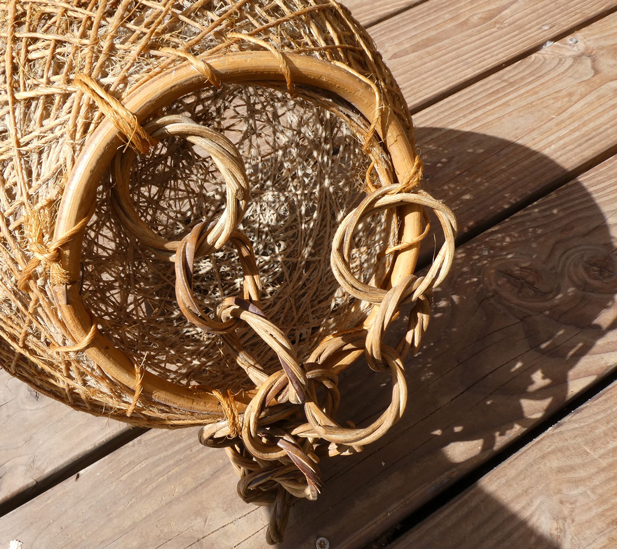 Suspension vintage boule rotin et ficelle