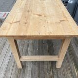 Farm table