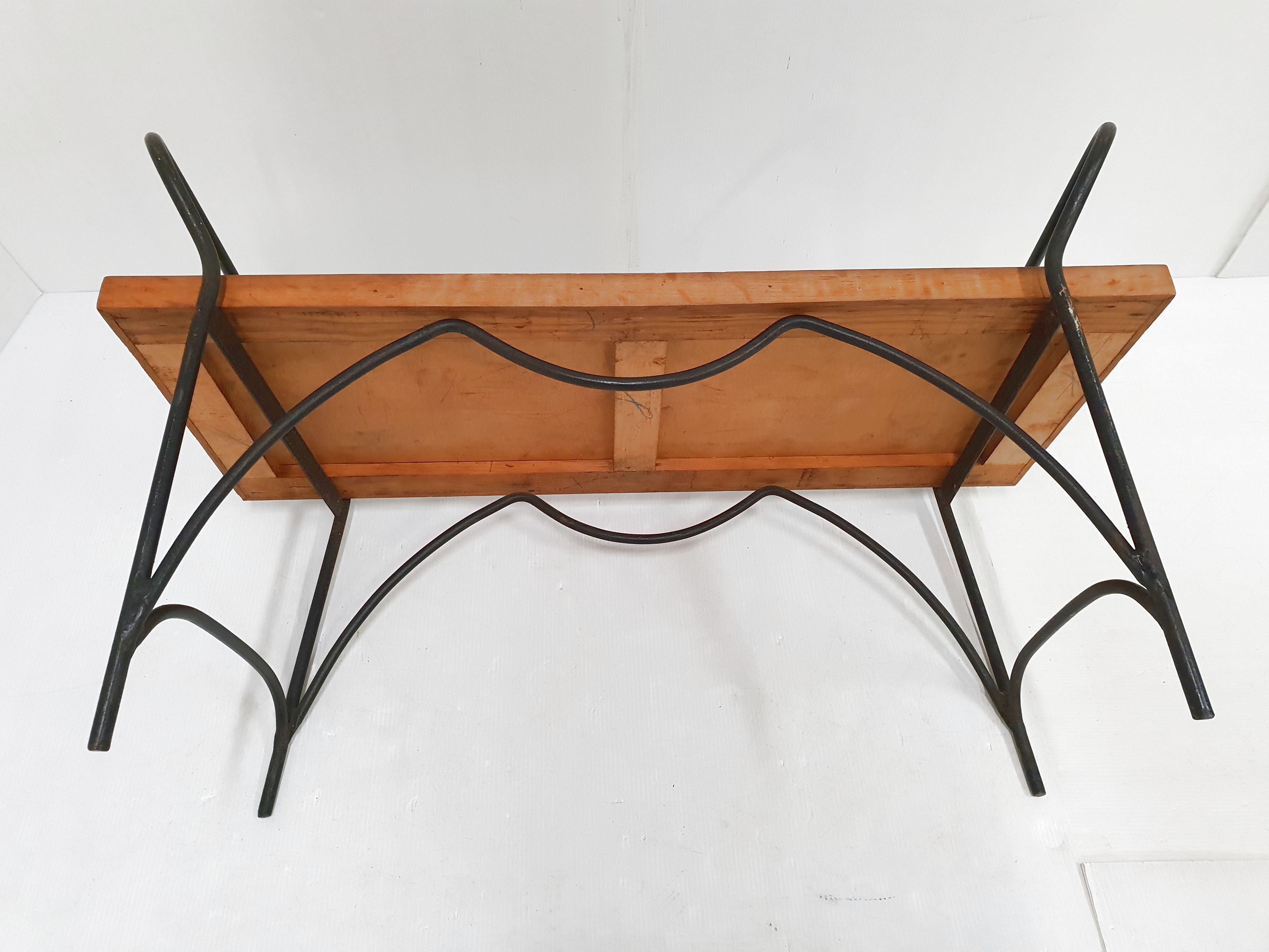 Vintage 1950 coffee table