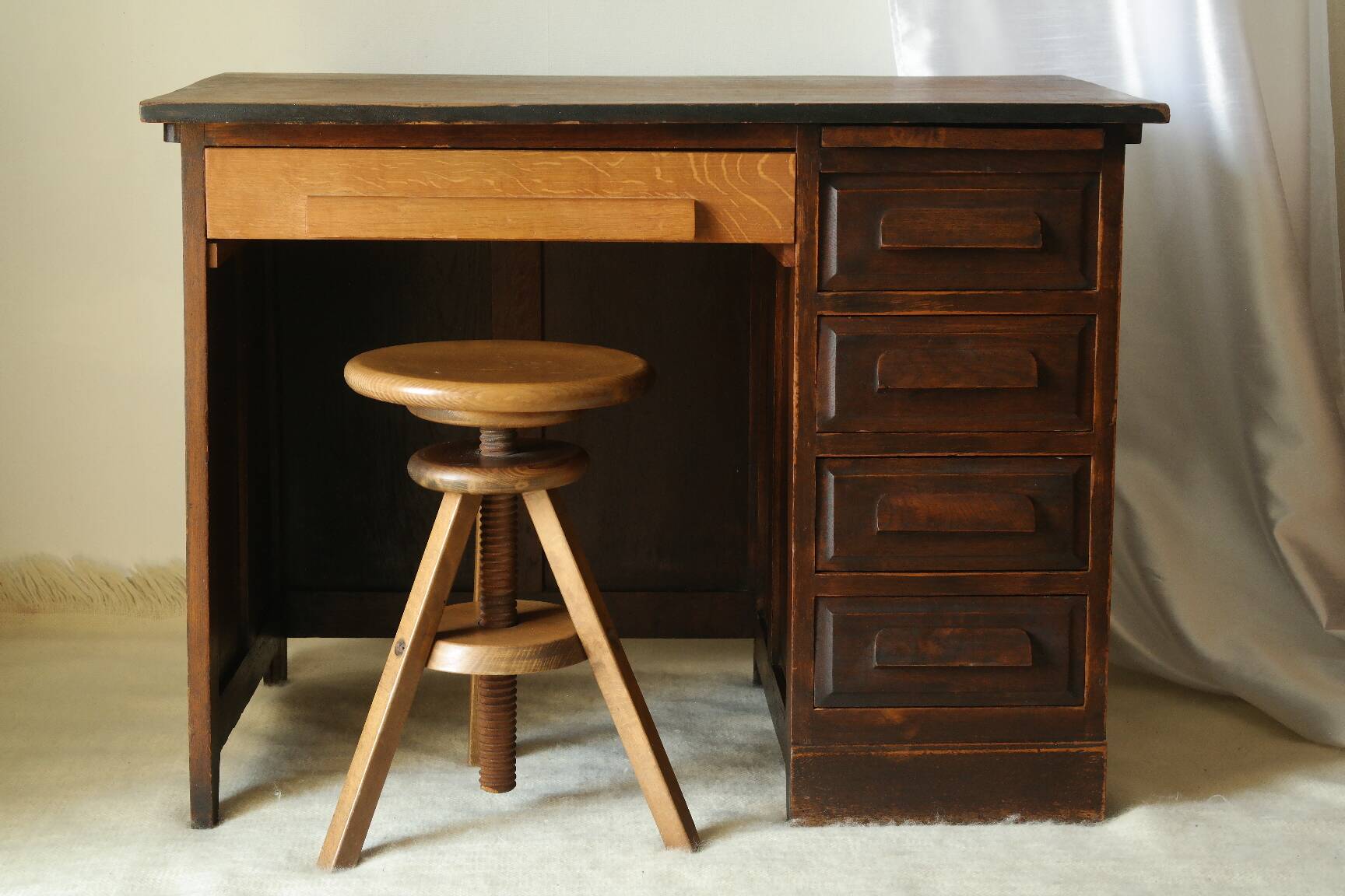 Vintage oak pedestal desk