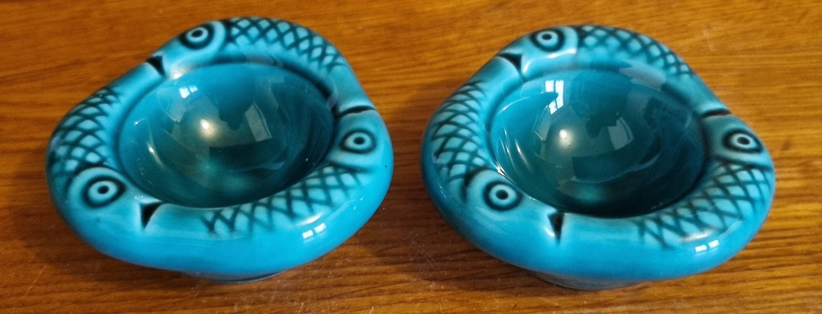Set of 2 vintage green ceramic egg cups