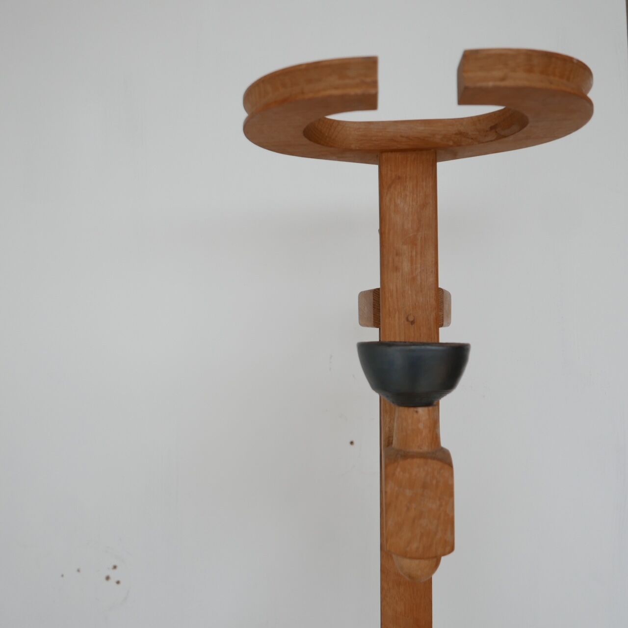 Guillerme et Chambron shelf