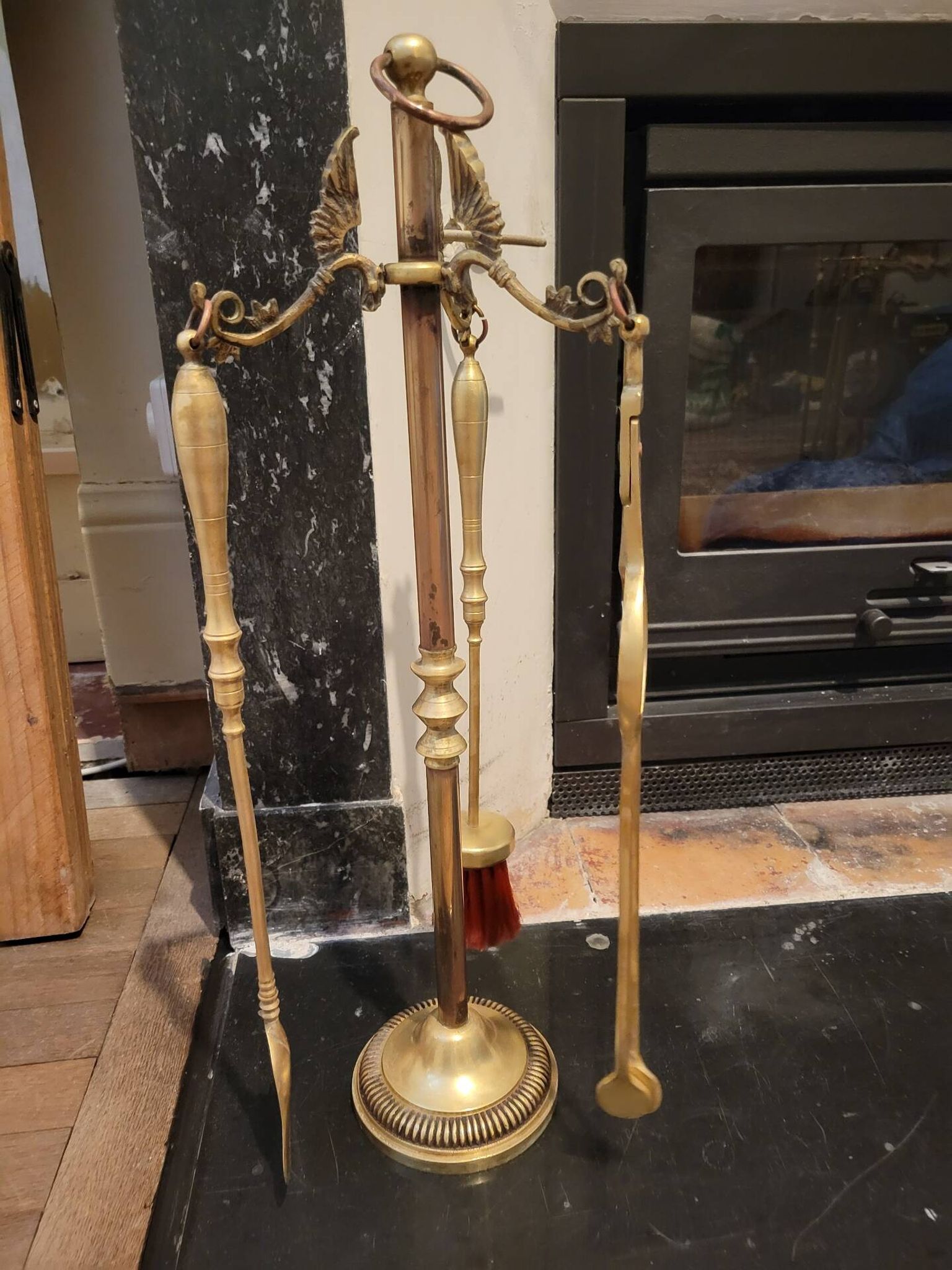 Fireplace tool set in gilded bronze