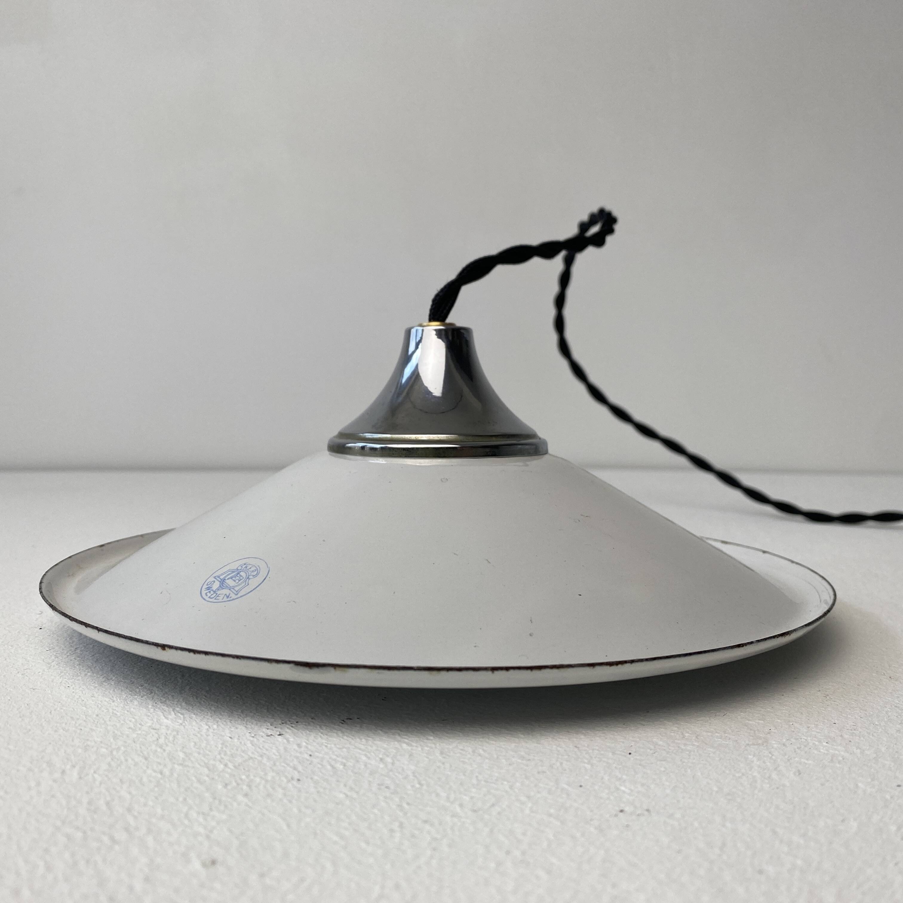OLD SMALL INDUSTRIAL WHITE ENAMEL PENDANT